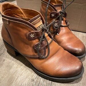 Pikolinos Brown Heeled Boots